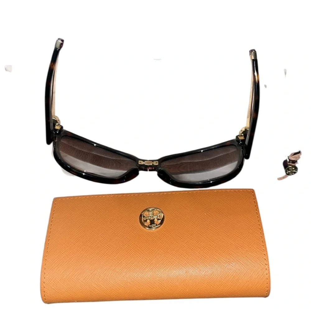 Tory Burch brown tortoise folding sunglasses with dark brown lens